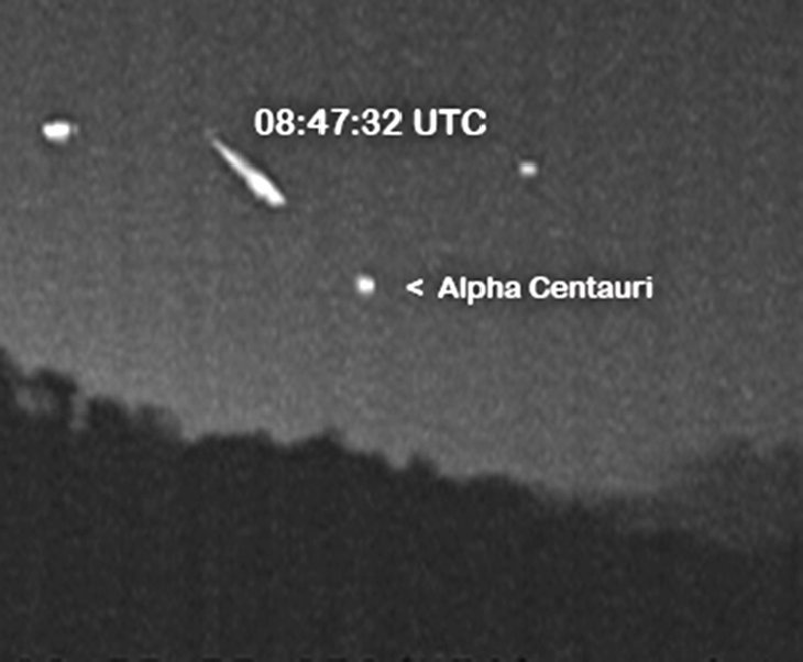 Anomalous: Three Quadrantid meteor fireballs in southern skies?