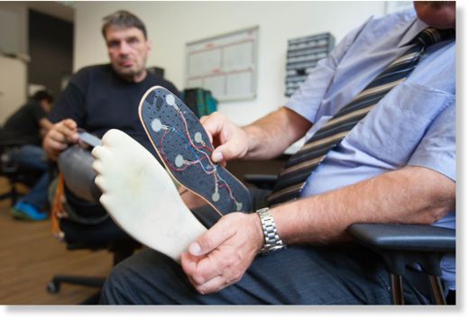 Scientists Reveal World's First "feeling" Prosthetic Leg -- Science ...