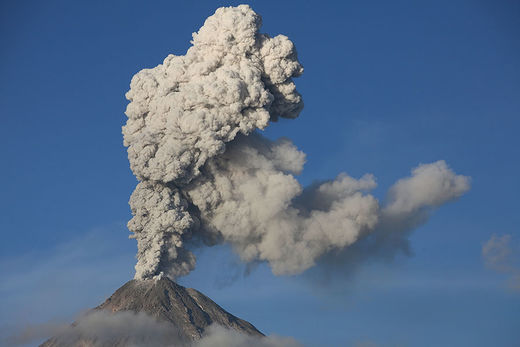 Mexico's Colima volcano erupts again, spewing smoke and ash almost 2 ...