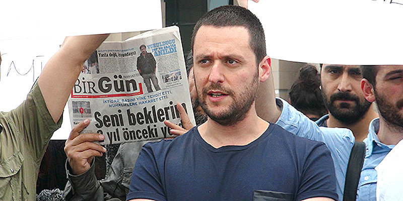 turkish-journalist-given-prison-sentence-for-erdogan-insult-while-on