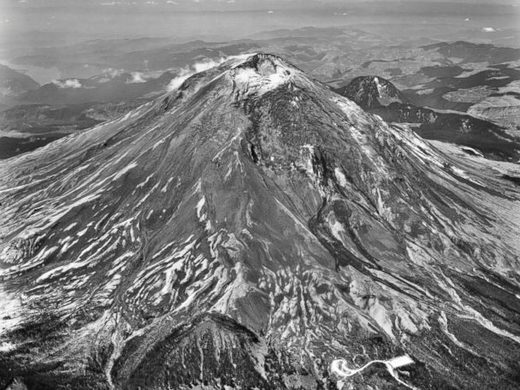 Mount St. Helens is recharging -- Earth Changes -- Sott.net