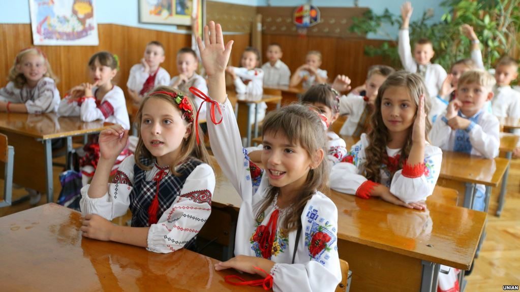 Poroshenko Signs Controversial Language Bill Into Law All Schools Must 