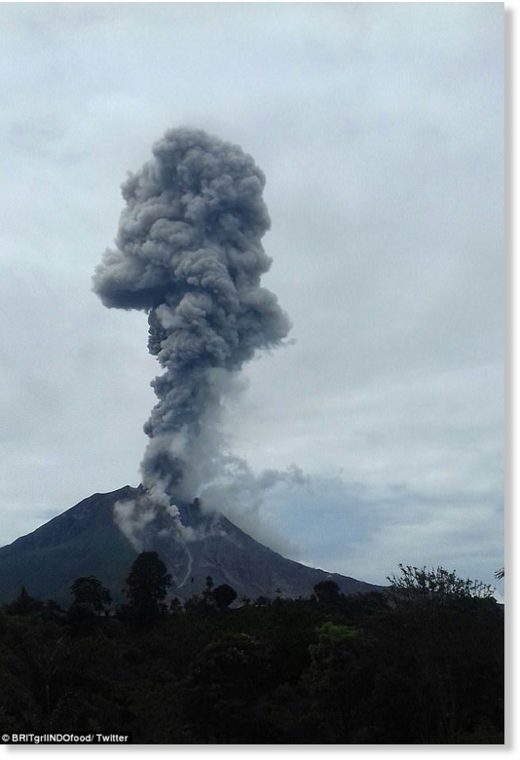 Indonesian volcano erupts: Mount Sinabung suddenly spews massive plumes ...