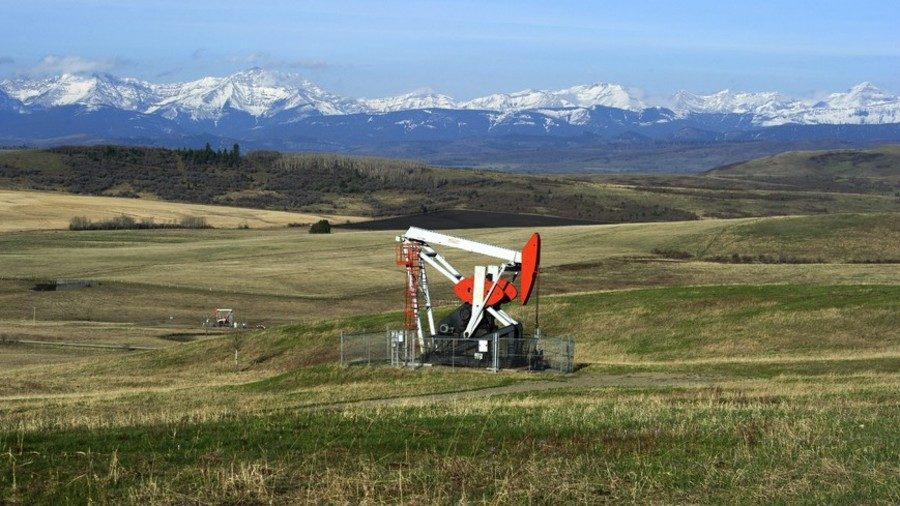 Canada oil drilling