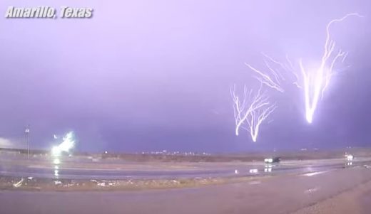 Rarely-seen 'upside Down' Lightning Captured By US Storm Chaser ...