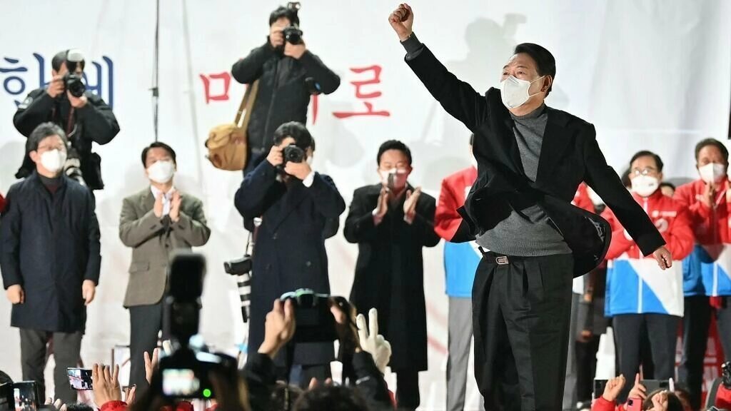 South Korean Opposition Conservative Yoon Suk-yeol Wins Presidential ...