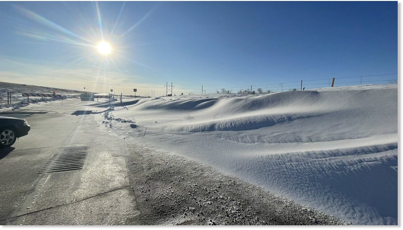 6 Feet Of Snow Hits Pocket Of Colorado 12 Foot Tall Drifts Reported Elsewhere After 2 Day