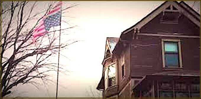 old house/flag