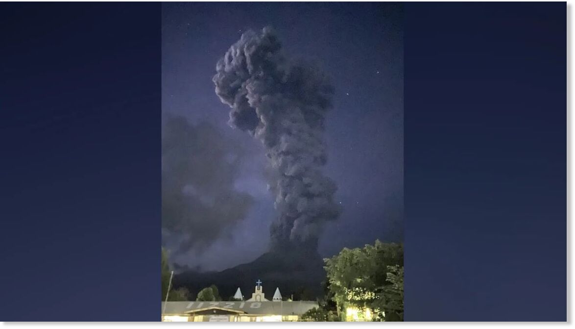 Mount Kanlaon Volcano Erupts In The Philippines, Sending 3-mile Ash ...