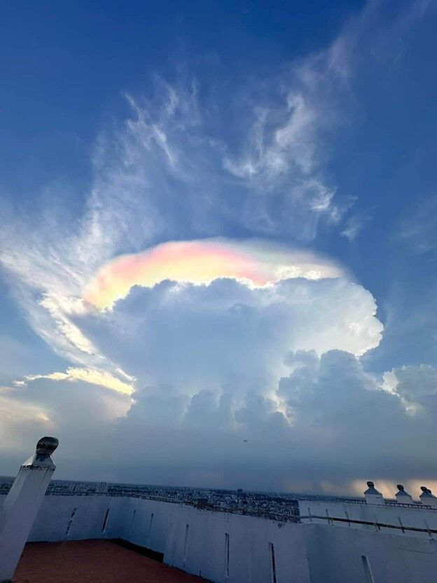 Iridescent clouds seen in Ho Chi Minh City