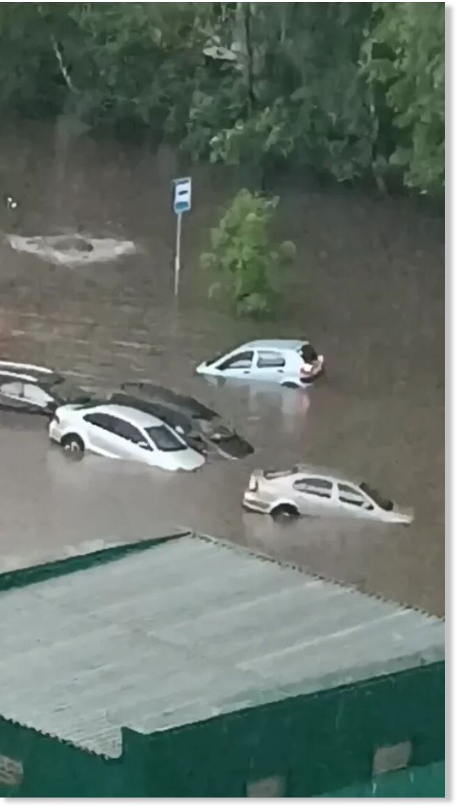 Floods after heavy rains at the Dmitrovsky Park