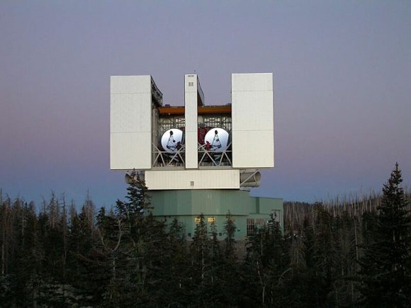 Large binocular telescope observatory arIzona