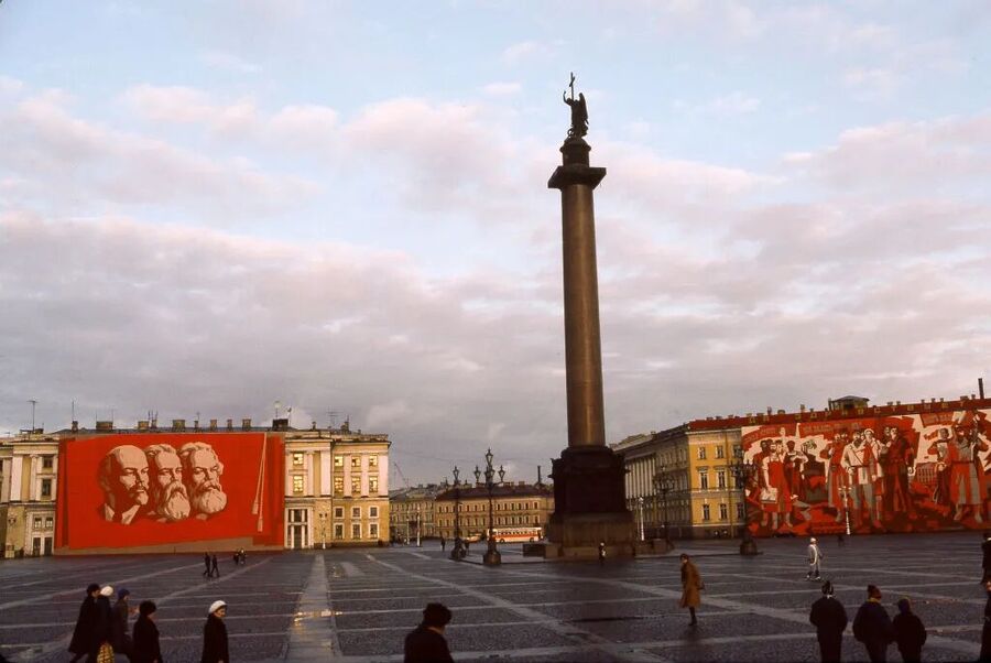 Winter Palace leningrad Saint Petersburg