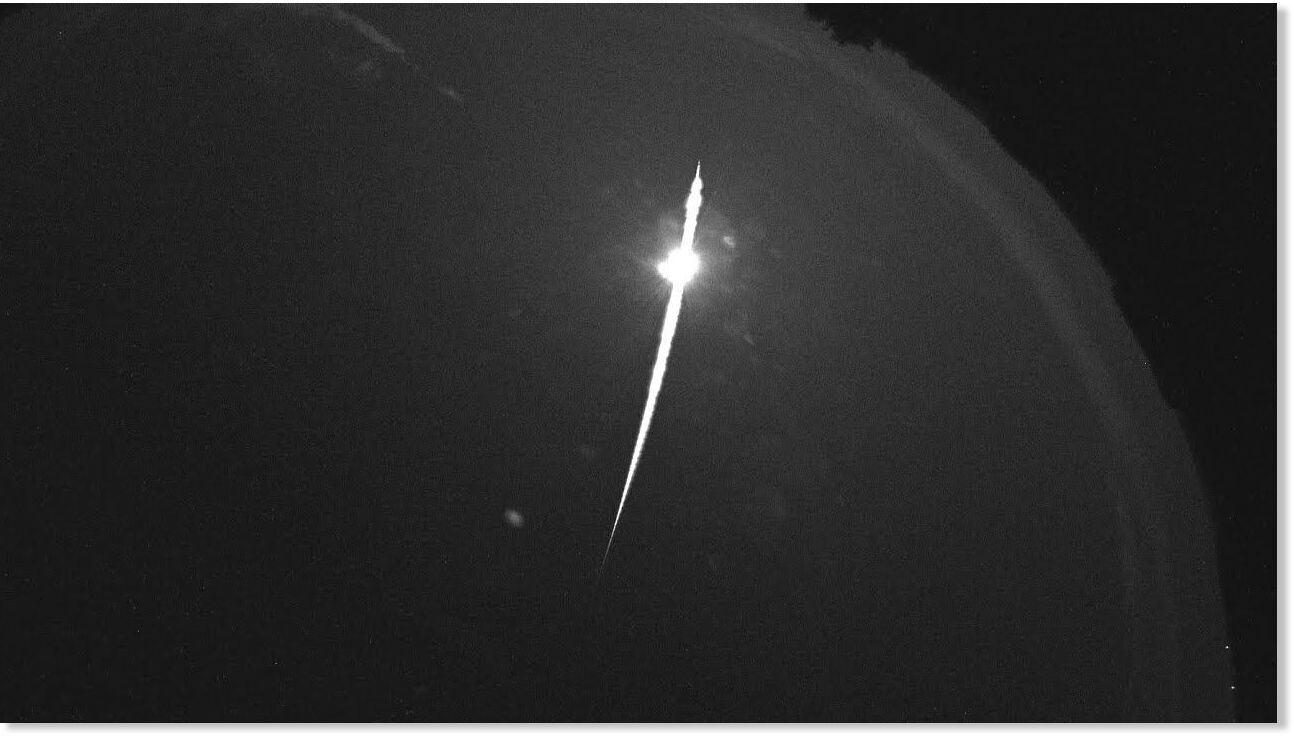 impressive-meteor-fireball-seen-over-central-poland-on-july-2-fire-in