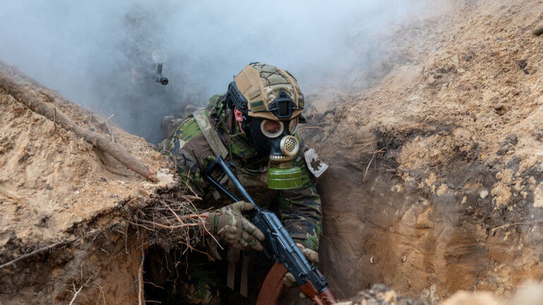 Russia accuses Ukraine of using chemical weapons — Puppet Masters ...