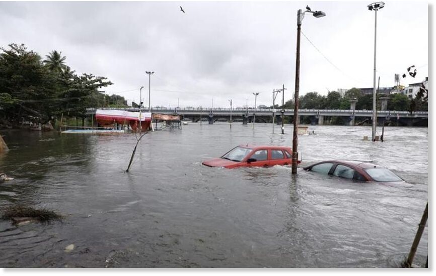 Low-lying areas flooded in Pune