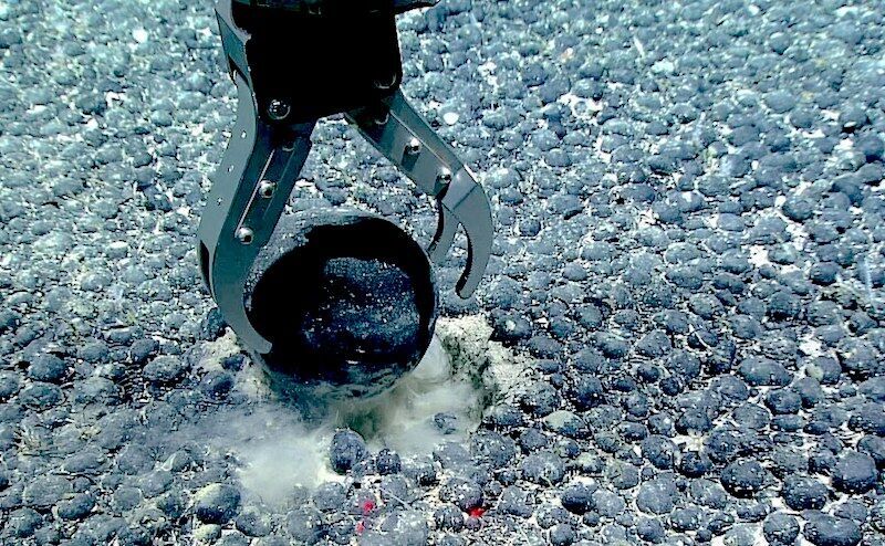 Scientists discover 'dark oxygen' on seafloor, challenging ideas on the ...