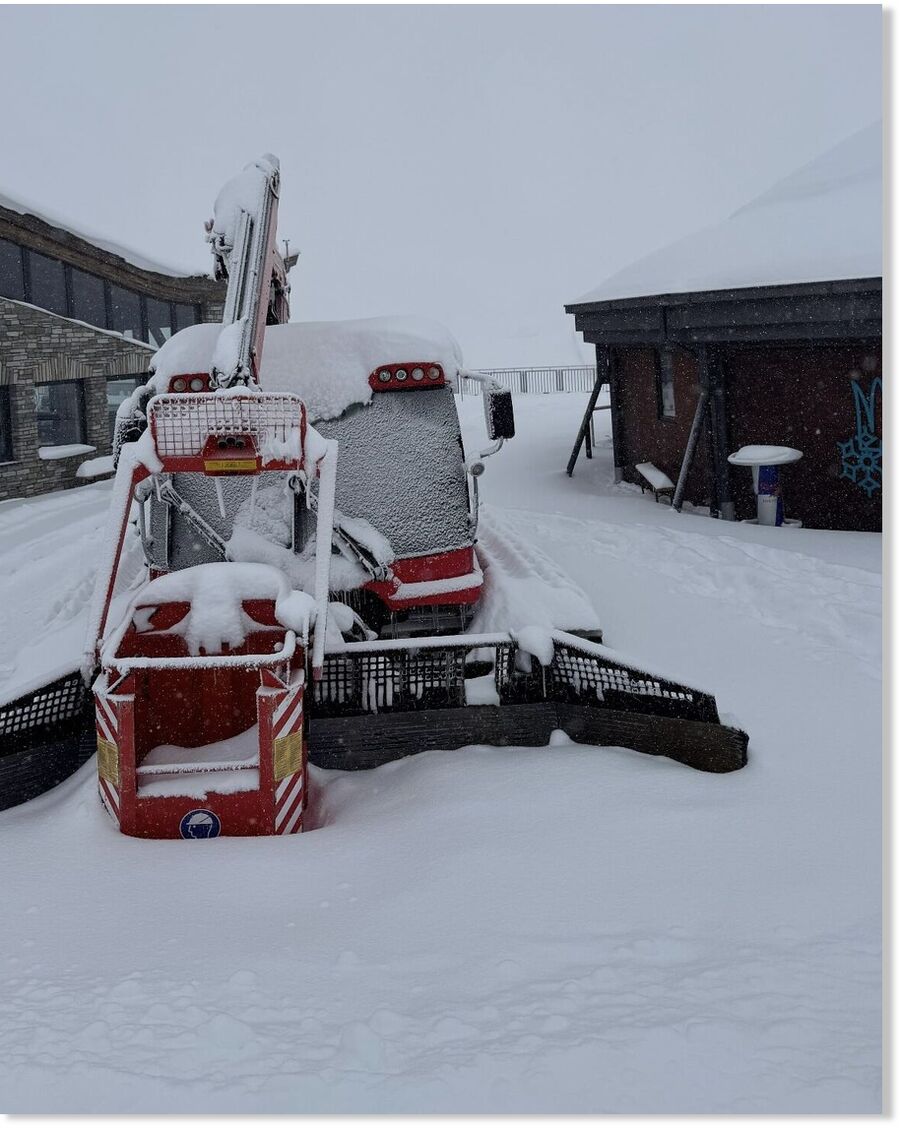 Conditions today at the Stubaier Glacier.