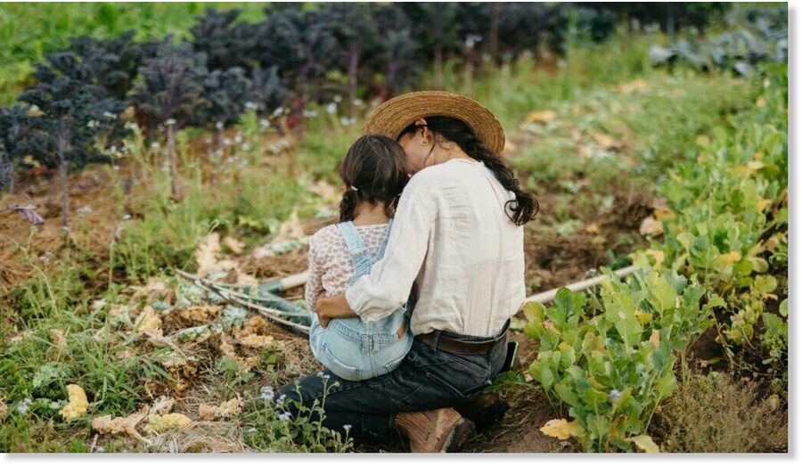 mother child garden farm