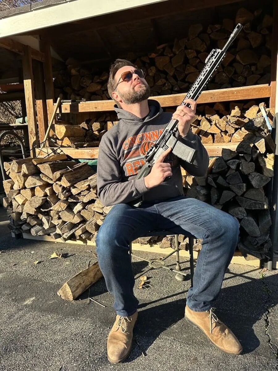 JD Vance hunting rifle