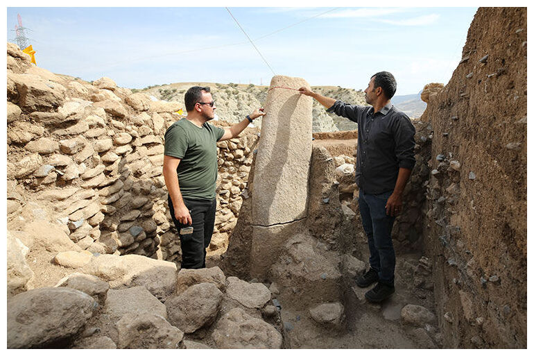 Remarkable 2-meter-long stone block found at 12,000-year-old Boncuklu ...