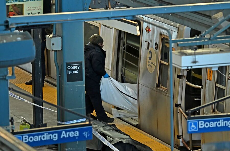 guatemalan immigrant subway fire attack new york city